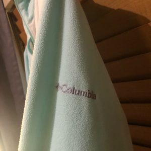 Columbia light weight pullover